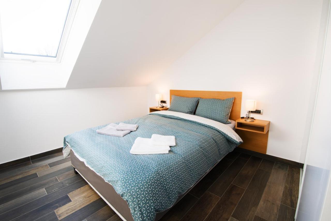 Apartmani Sterija Novi Sad Buitenkant foto