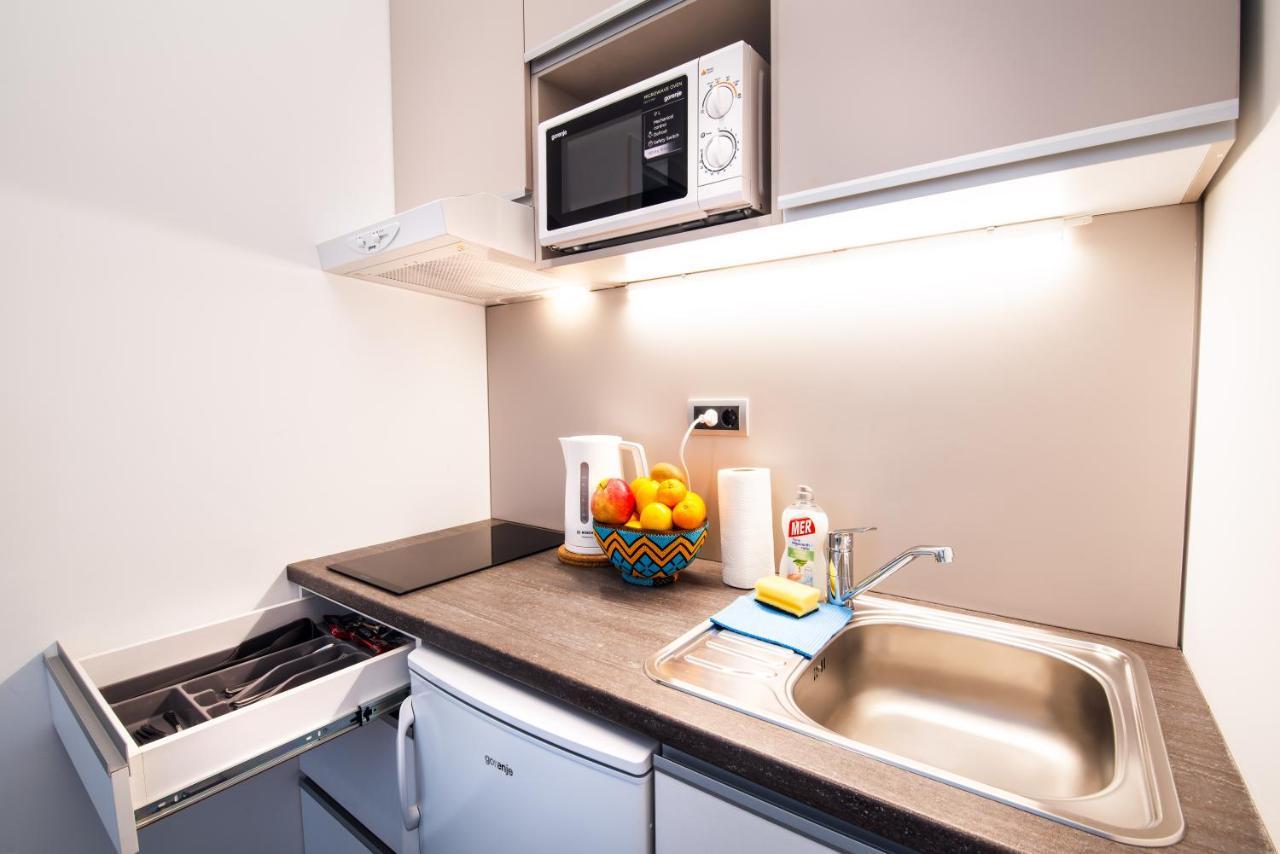 Apartmani Sterija Novi Sad Buitenkant foto